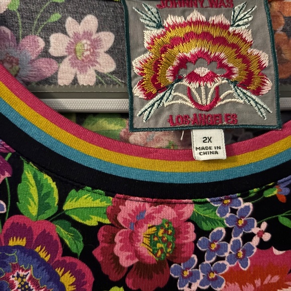 Johnny Was Jayne Scoop neck long sleeve T, NWoT, 2X - Picture 2 of 5